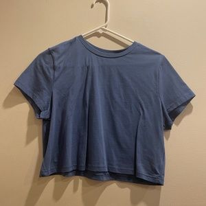Cropped tee
